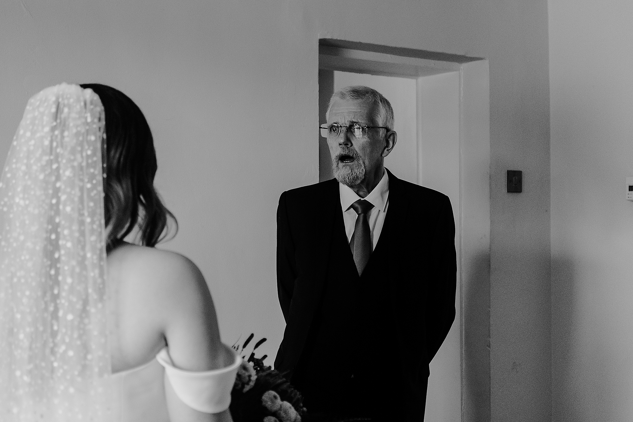 ALTRINCHAM-WEDDING-PHOTOGRAPHY-ALICE-TOM-CAPESTHORNE-HALL-11