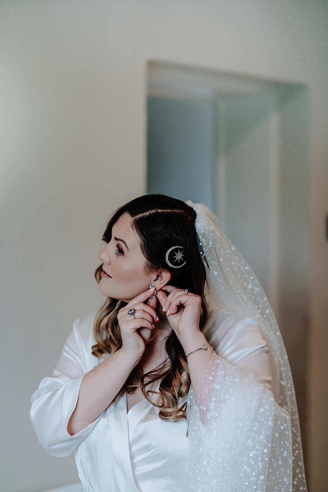 ALTRINCHAM-WEDDING-PHOTOGRAPHY-ALICE-TOM-CAPESTHORNE-HALL-8