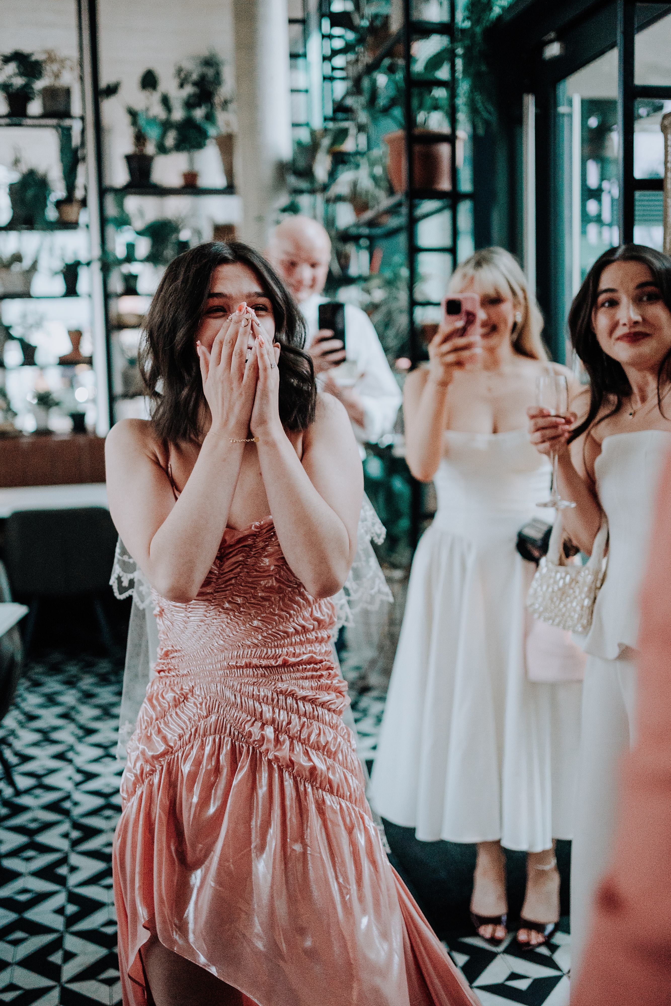 AMY-LOUISE-PHOTOGRAPHY-MANCHESTER-WEDDING-PHOTOGRAPHY-DONNA-ERIN-TOM-THE-BLACKFRIAR-SALFORD-100