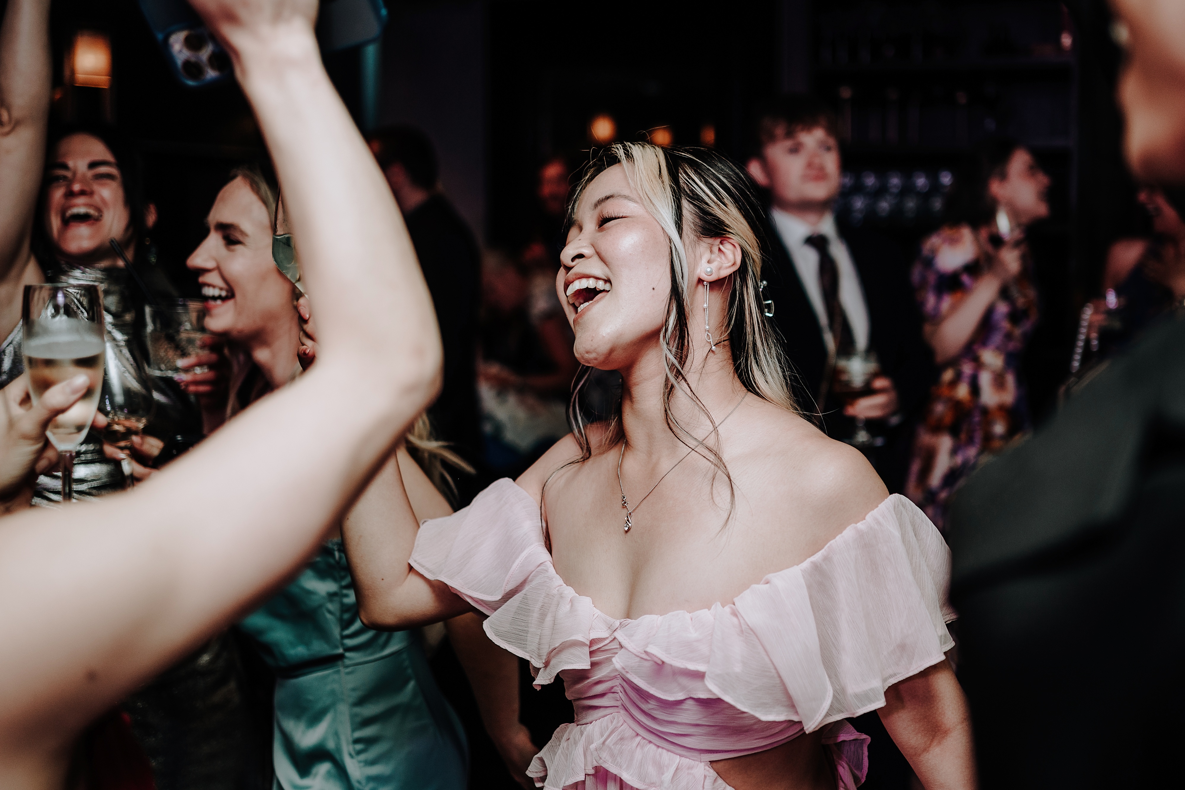 AMY-LOUISE-PHOTOGRAPHY-MANCHESTER-WEDDING-PHOTOGRAPHY-DONNA-ERIN-TOM-THE-BLACKFRIAR-SALFORD-102