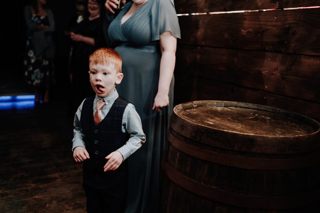 AMY-LOUISE-PHOTOGRAPHY-NATHAN-CATHERINE-BASHALL-BARN-103