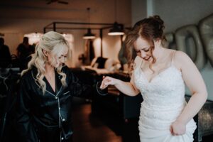 AMY-LOUISE-PHOTOGRAPHY-NATHAN-CATHERINE-BASHALL-BARN-20