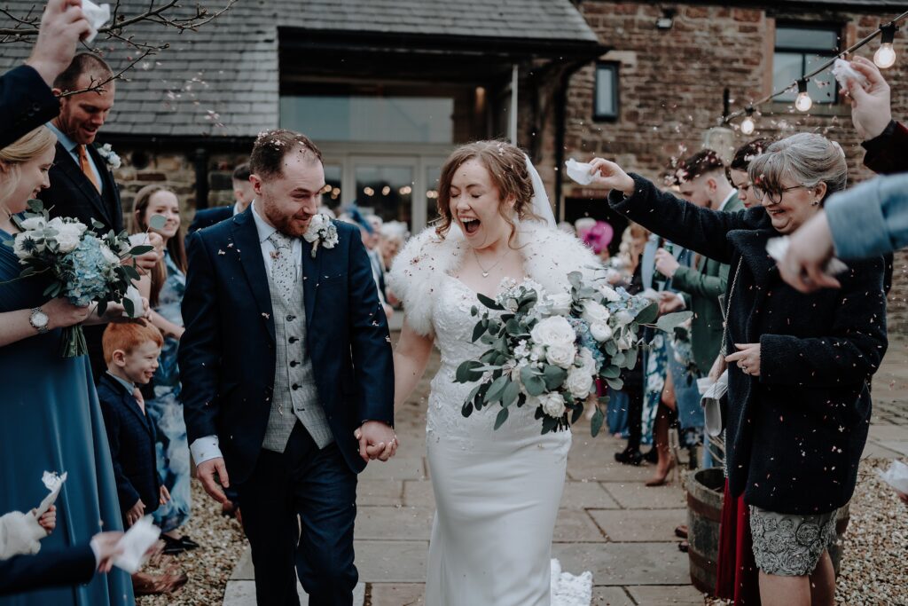 AMY-LOUISE-PHOTOGRAPHY-NATHAN-CATHERINE-BASHALL-BARN-71