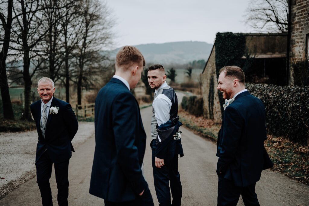 AMY-LOUISE-PHOTOGRAPHY-NATHAN-CATHERINE-BASHALL-BARN-87