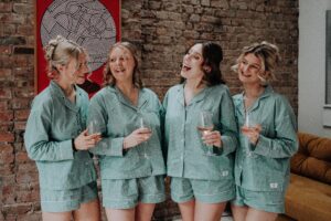 AMY-LOUISE-PHOTOGRAPHY-THE-BLACFRIAR-SALFORD-ESTHER-ALEX-WEDDING-11