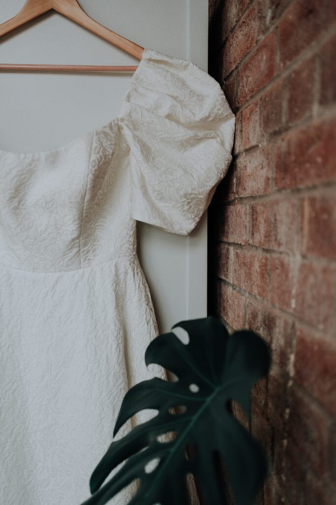 AMY-LOUISE-PHOTOGRAPHY-THE-BLACFRIAR-SALFORD-ESTHER-ALEX-WEDDING-5
