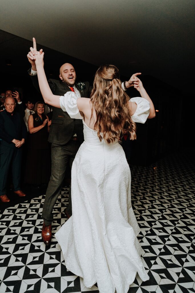 AMY-LOUISE-PHOTOGRAPHY-THE-BLACFRIAR-SALFORD-ESTHER-ALEX-WEDDING-89