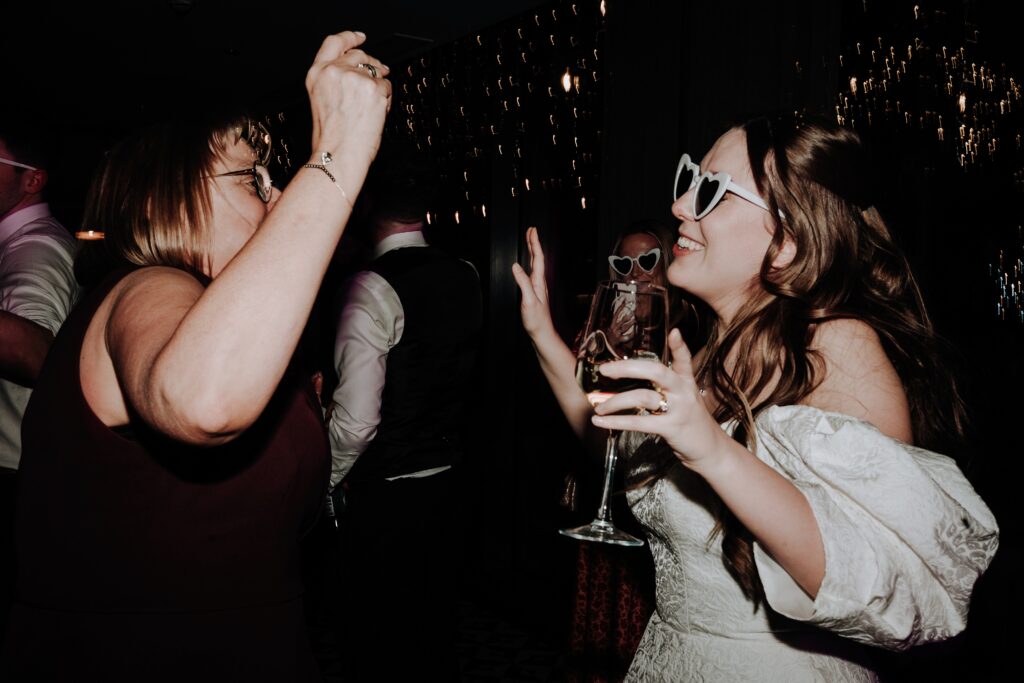 AMY-LOUISE-PHOTOGRAPHY-THE-BLACFRIAR-SALFORD-ESTHER-ALEX-WEDDING-98
