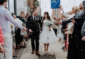 AMY-LOUISE-PHOTOGRAPHY-THE-BLACKFRIAR-SALFORD-CAROLINE-ANDREW-WEDDING-30