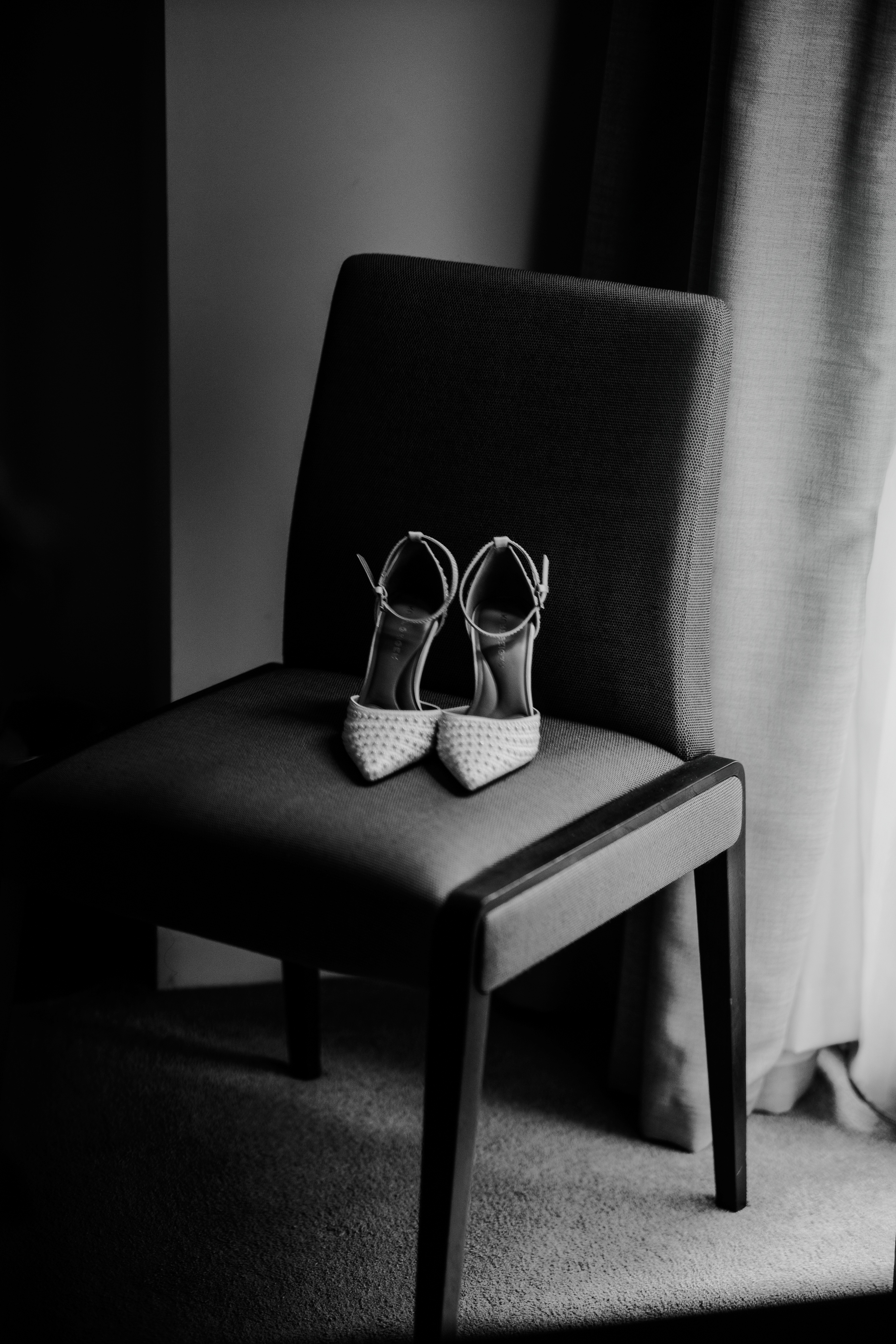 AMY-LOUISE-PHOTOGRAPHY-THE-BLACKFRIAR-SALFORD-CAROLINE-ANDREW-WEDDING-72