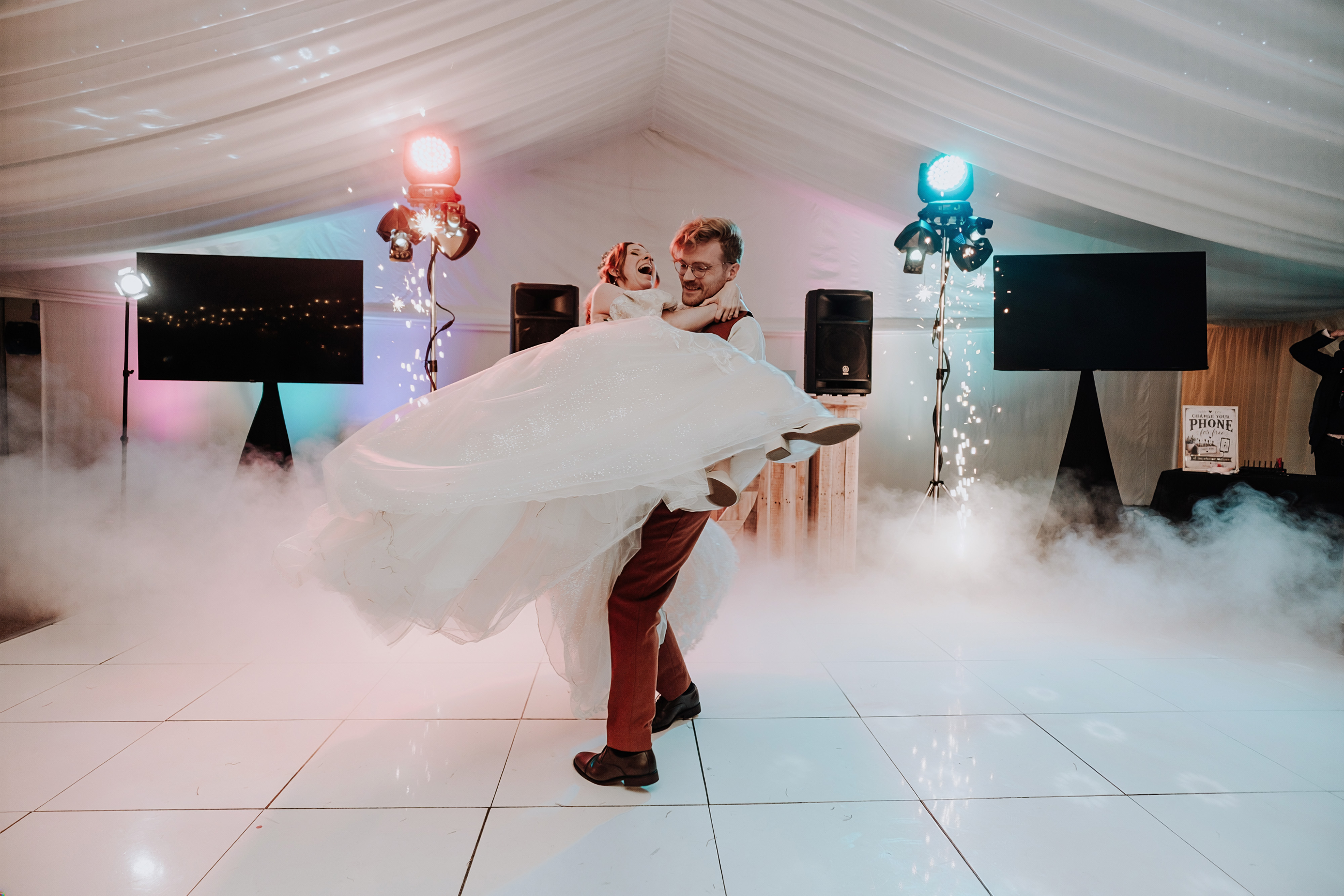AMY-LOUISE-PHOTOGRAPHY-TODD-JAZZ-TISSINGTON-HALL-136