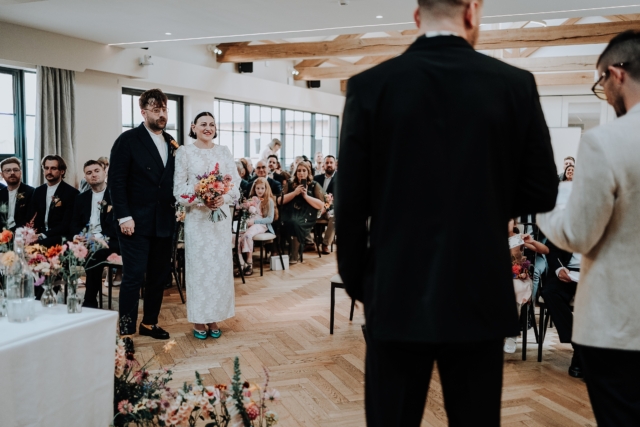 CHESHIRE-WEDDING-PHOTOGRAPHY-CHESTER-ZOO-HANDE-SAM-29