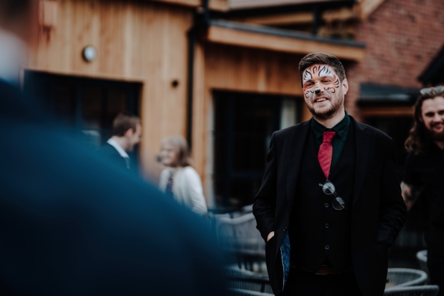 CHESHIRE-WEDDING-PHOTOGRAPHY-CHESTER-ZOO-HANDE-SAM-41