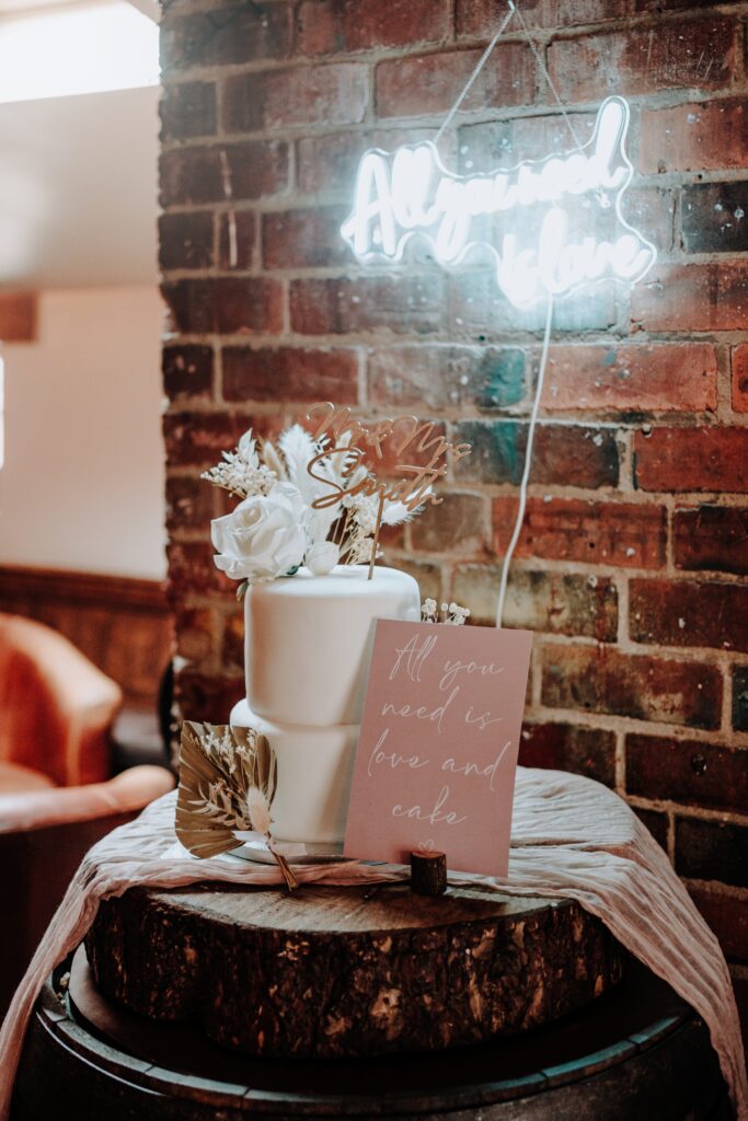 CHESHIRE-WEDDING-PHOTOGRAPHY-DONINGTON-PARK-LYDIA-JAMIE-1