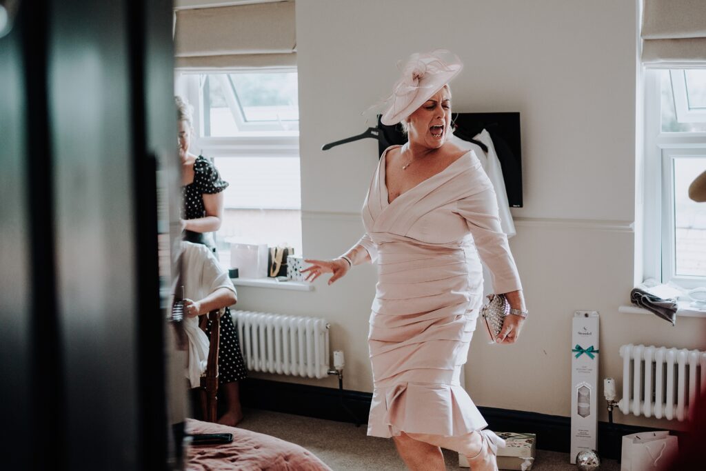 CHESHIRE-WEDDING-PHOTOGRAPHY-DONINGTON-PARK-LYDIA-JAMIE-15
