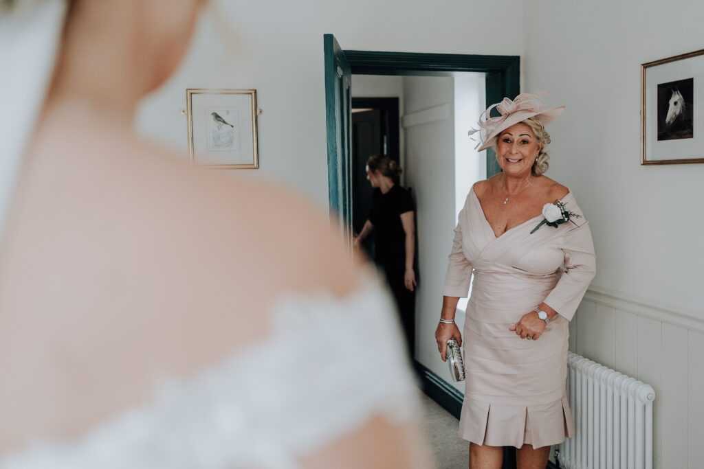 CHESHIRE-WEDDING-PHOTOGRAPHY-DONINGTON-PARK-LYDIA-JAMIE-23