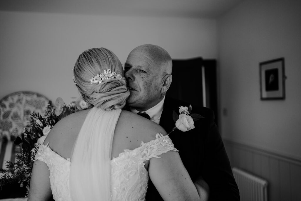 CHESHIRE-WEDDING-PHOTOGRAPHY-DONINGTON-PARK-LYDIA-JAMIE-25