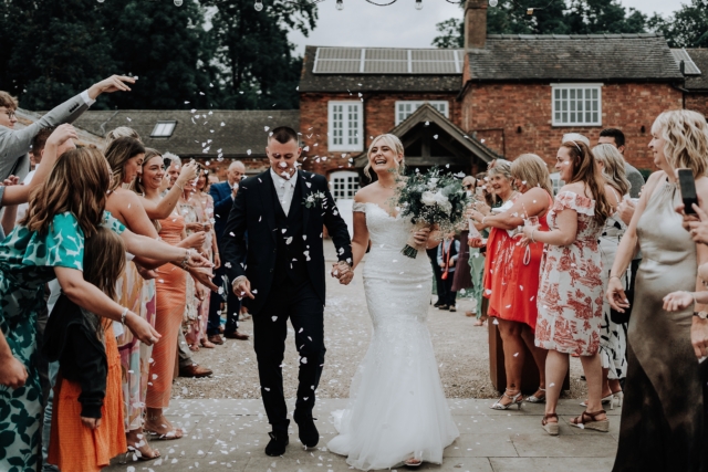CHESHIRE-WEDDING-PHOTOGRAPHY-DONINGTON-PARK-LYDIA-JAMIE-36