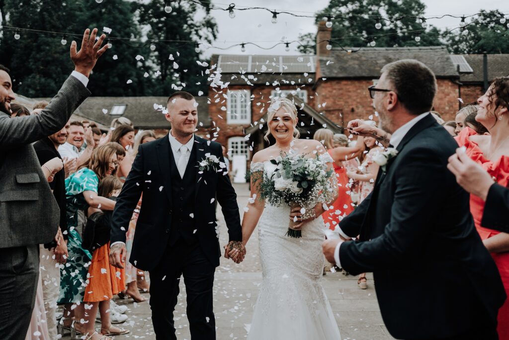 CHESHIRE-WEDDING-PHOTOGRAPHY-DONINGTON-PARK-LYDIA-JAMIE-37