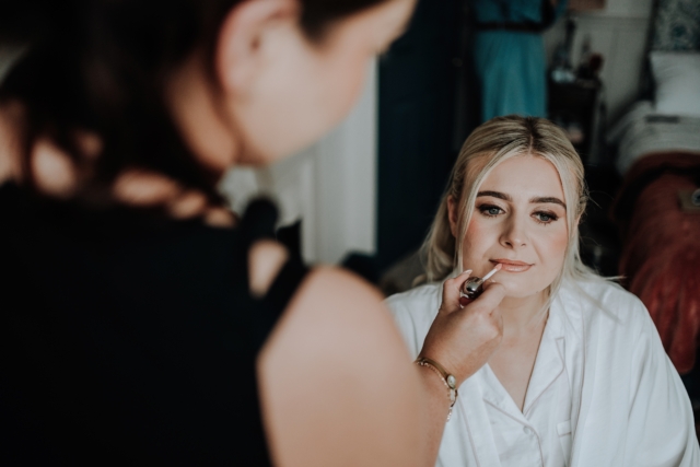 CHESHIRE-WEDDING-PHOTOGRAPHY-DONINGTON-PARK-LYDIA-JAMIE-6