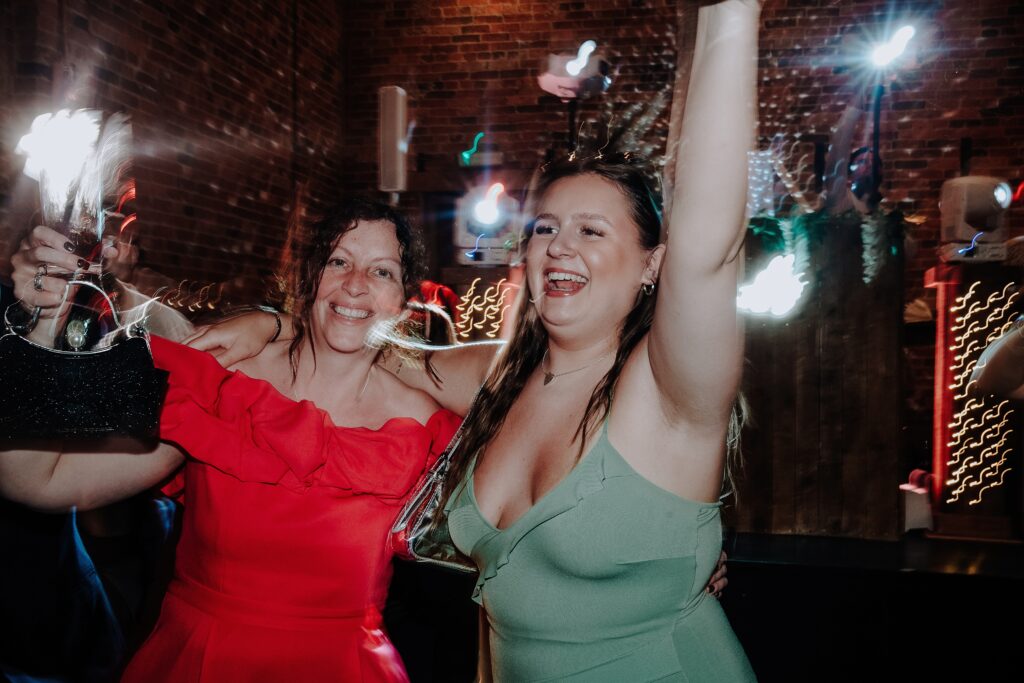 CHESHIRE-WEDDING-PHOTOGRAPHY-DONINGTON-PARK-LYDIA-JAMIE-78