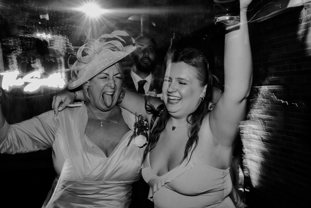 CHESHIRE-WEDDING-PHOTOGRAPHY-DONINGTON-PARK-LYDIA-JAMIE-80