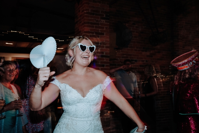 CHESHIRE-WEDDING-PHOTOGRAPHY-DONINGTON-PARK-LYDIA-JAMIE-81