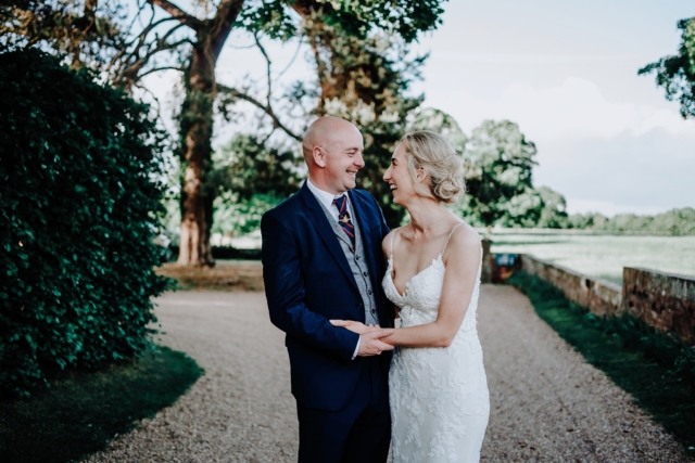 CHESHIRE-WEDDING-PHOTOGRAPHY-ISCOYD-PARK-NIA-BEN-650