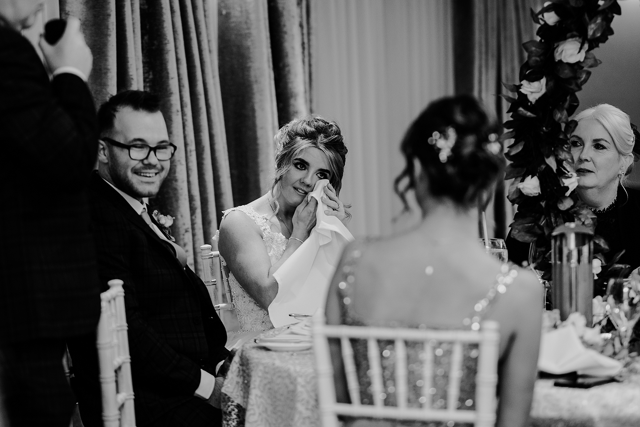 CHESHIRE-WEDDING-PHOTOGRAPHY-KATRINA-AARON-COTTONS-HOTEL-KNUTSFORD-48