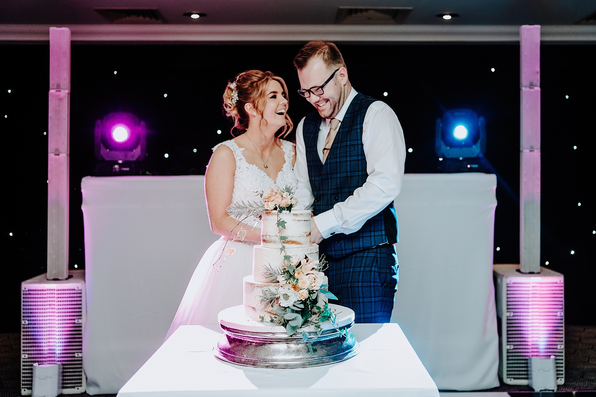 CHESHIRE-WEDDING-PHOTOGRAPHY-KATRINA-AARON-COTTONS-HOTEL-KNUTSFORD-55