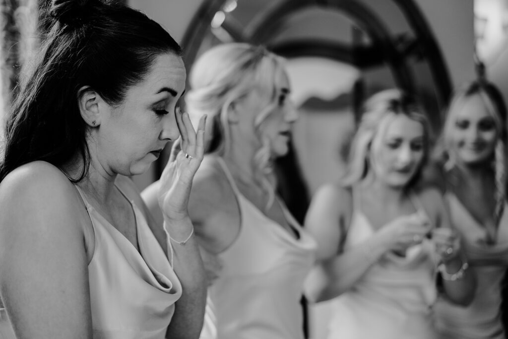 CHESHIRE-WEDDING-PHOTOGRAPHY-NIA-BEN-ISCOYD-PARK-29