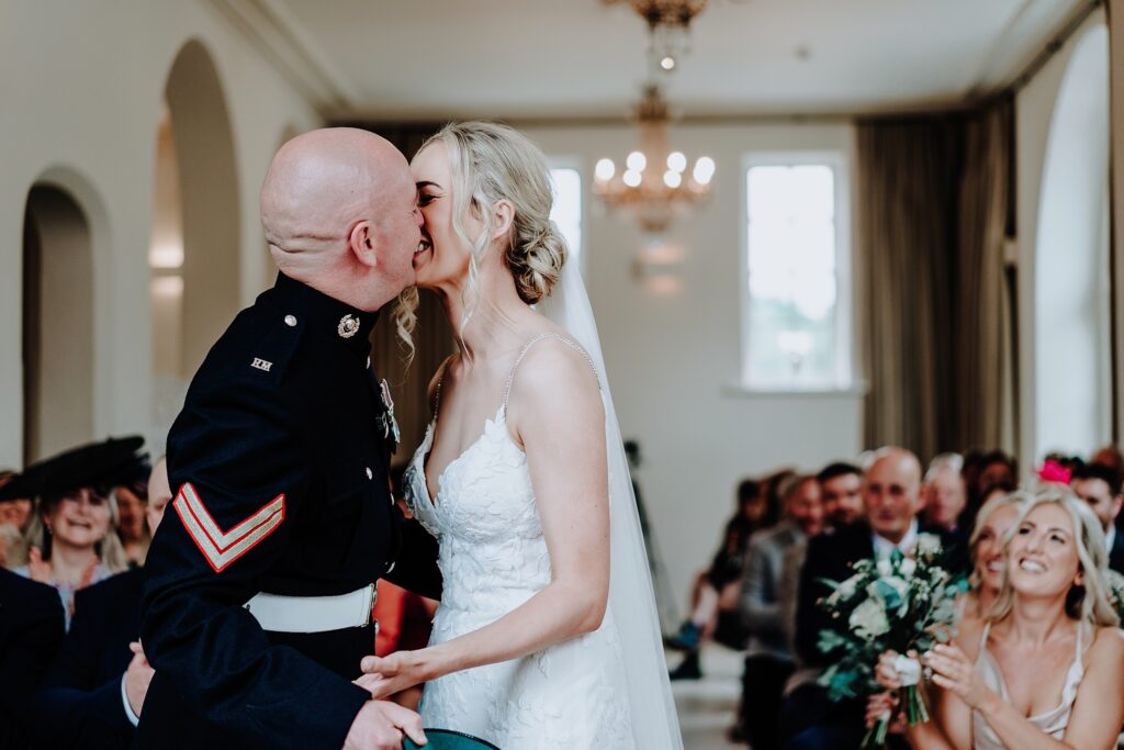 CHESHIRE-WEDDING-PHOTOGRAPHY-NIA-BEN-ISCOYD-PARK-38