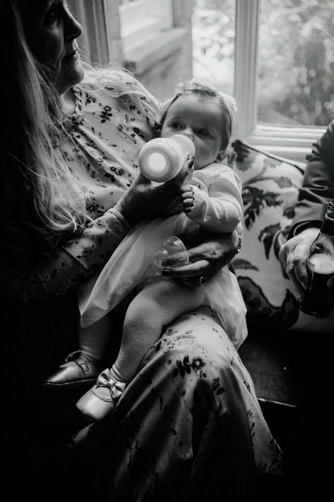 CHESHIRE-WEDDING-PHOTOGRAPHY-NIA-BEN-ISCOYD-PARK-47