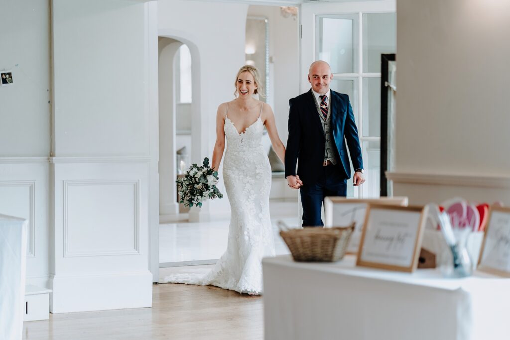 CHESHIRE-WEDDING-PHOTOGRAPHY-NIA-BEN-ISCOYD-PARK-65