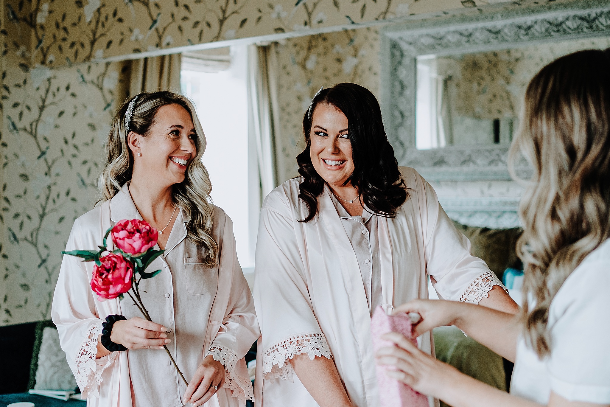 CHESHIRE-WEDDING-PHOTOGRAPHY-REBECCA-JAMES-EAVES-HALL-PHOTOGRAPHY-10