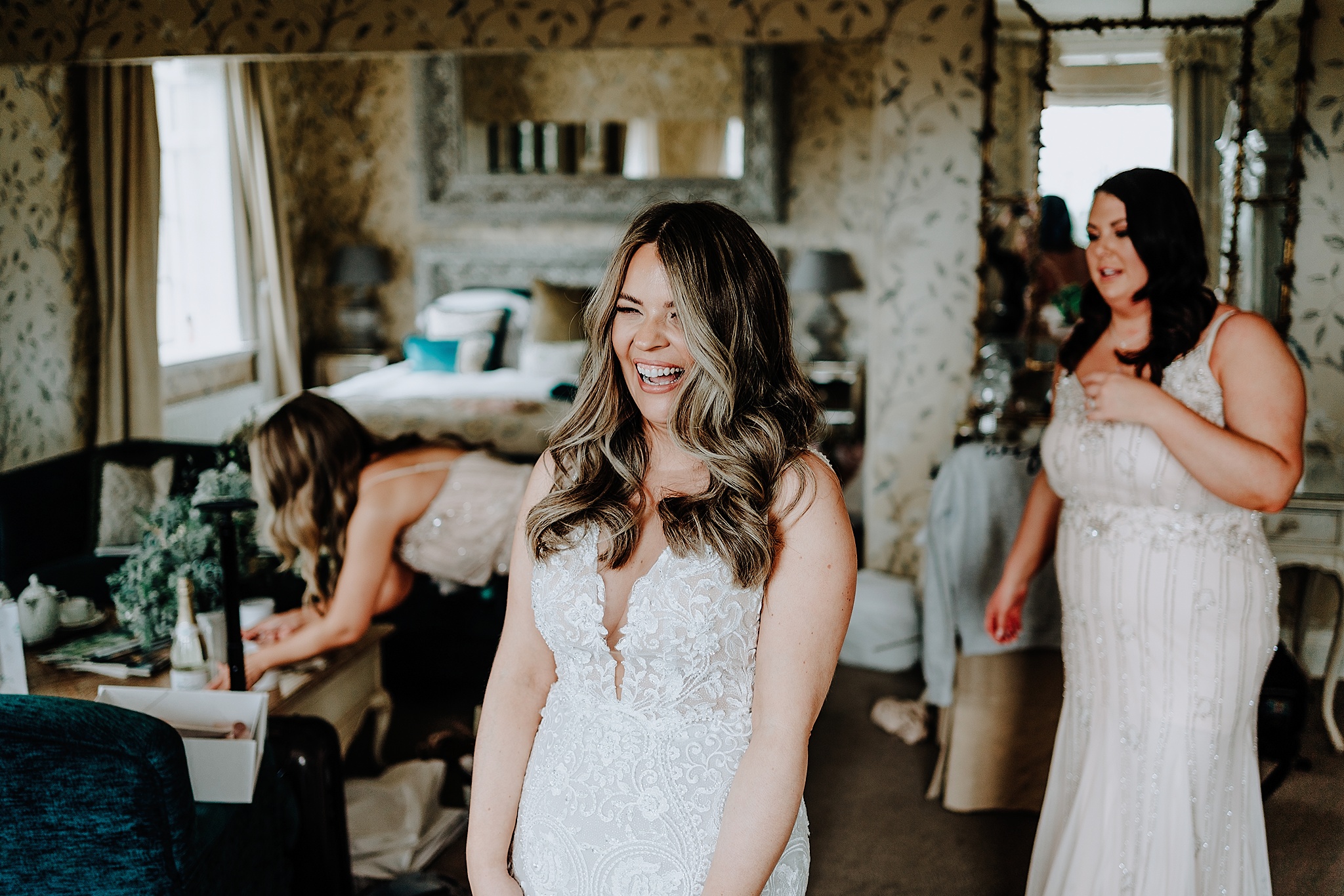 CHESHIRE-WEDDING-PHOTOGRAPHY-REBECCA-JAMES-EAVES-HALL-PHOTOGRAPHY-15