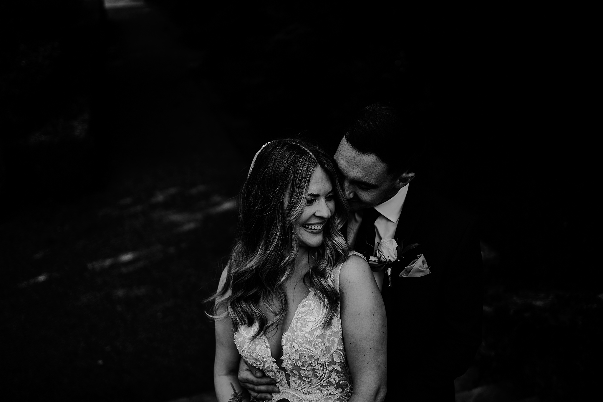 CHESHIRE-WEDDING-PHOTOGRAPHY-REBECCA-JAMES-EAVES-HALL-PHOTOGRAPHY-34