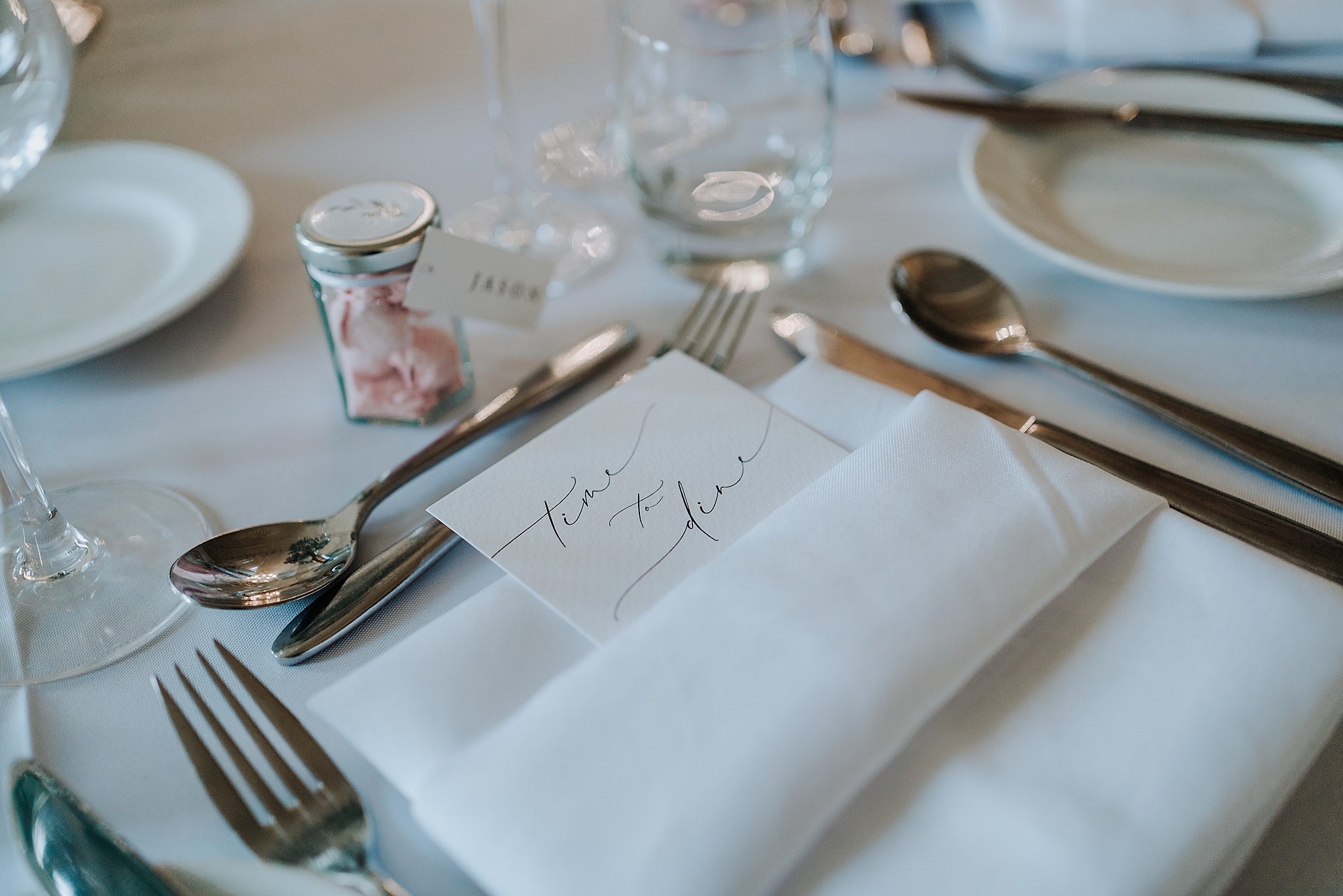 CHESHIRE-WEDDING-PHOTOGRAPHY-REBECCA-JAMES-EAVES-HALL-PHOTOGRAPHY-38