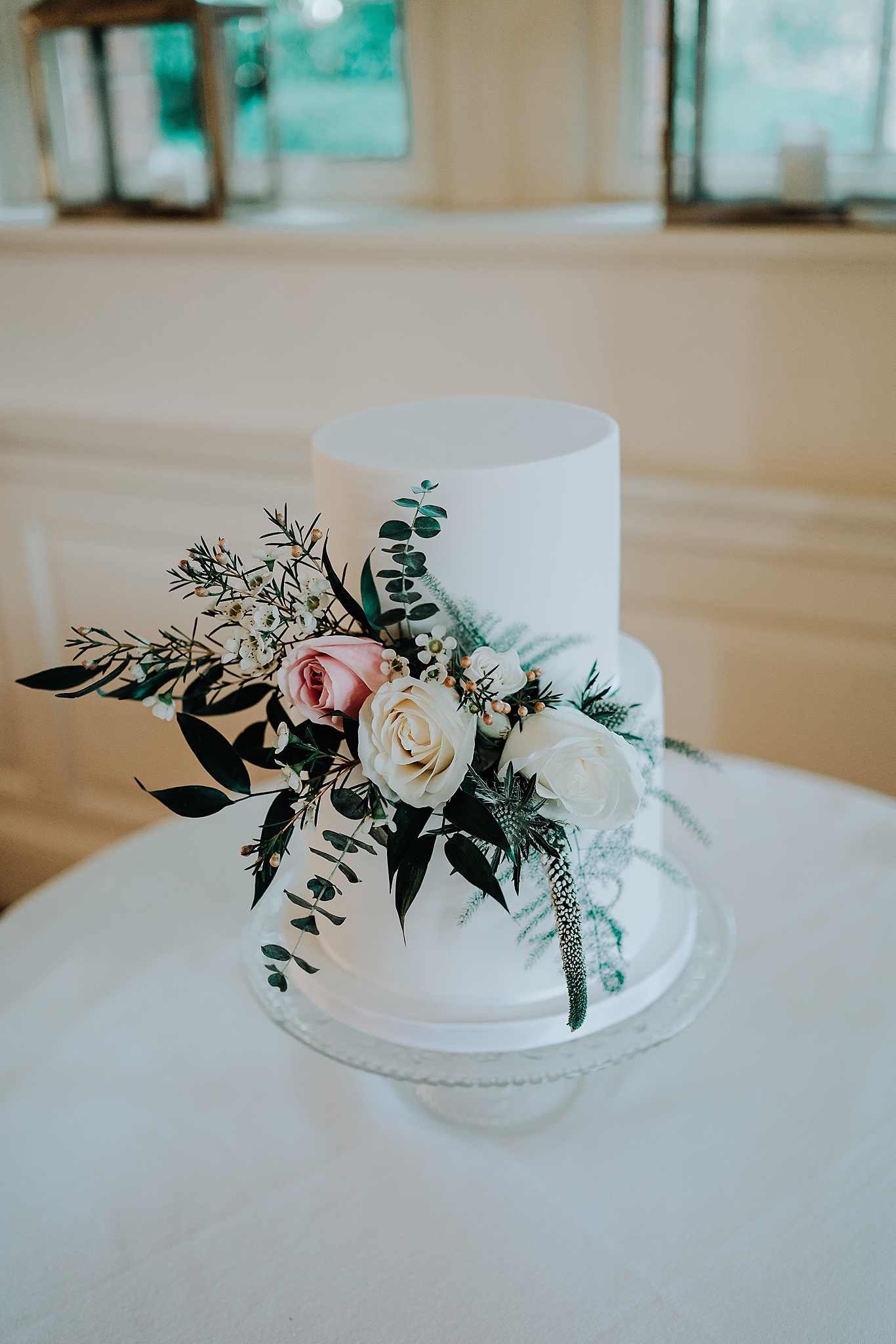 CHESHIRE-WEDDING-PHOTOGRAPHY-REBECCA-JAMES-EAVES-HALL-PHOTOGRAPHY-39