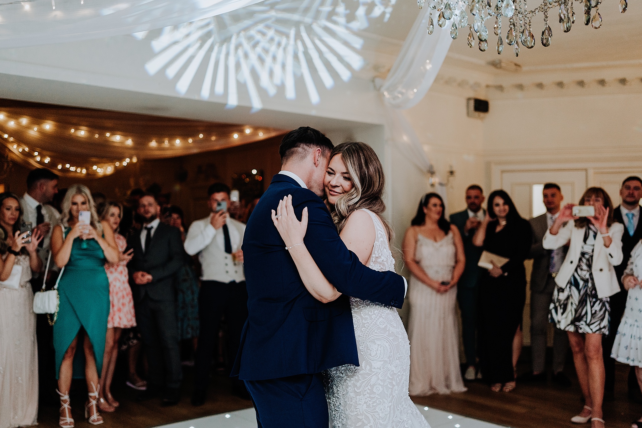 CHESHIRE-WEDDING-PHOTOGRAPHY-REBECCA-JAMES-EAVES-HALL-PHOTOGRAPHY-48