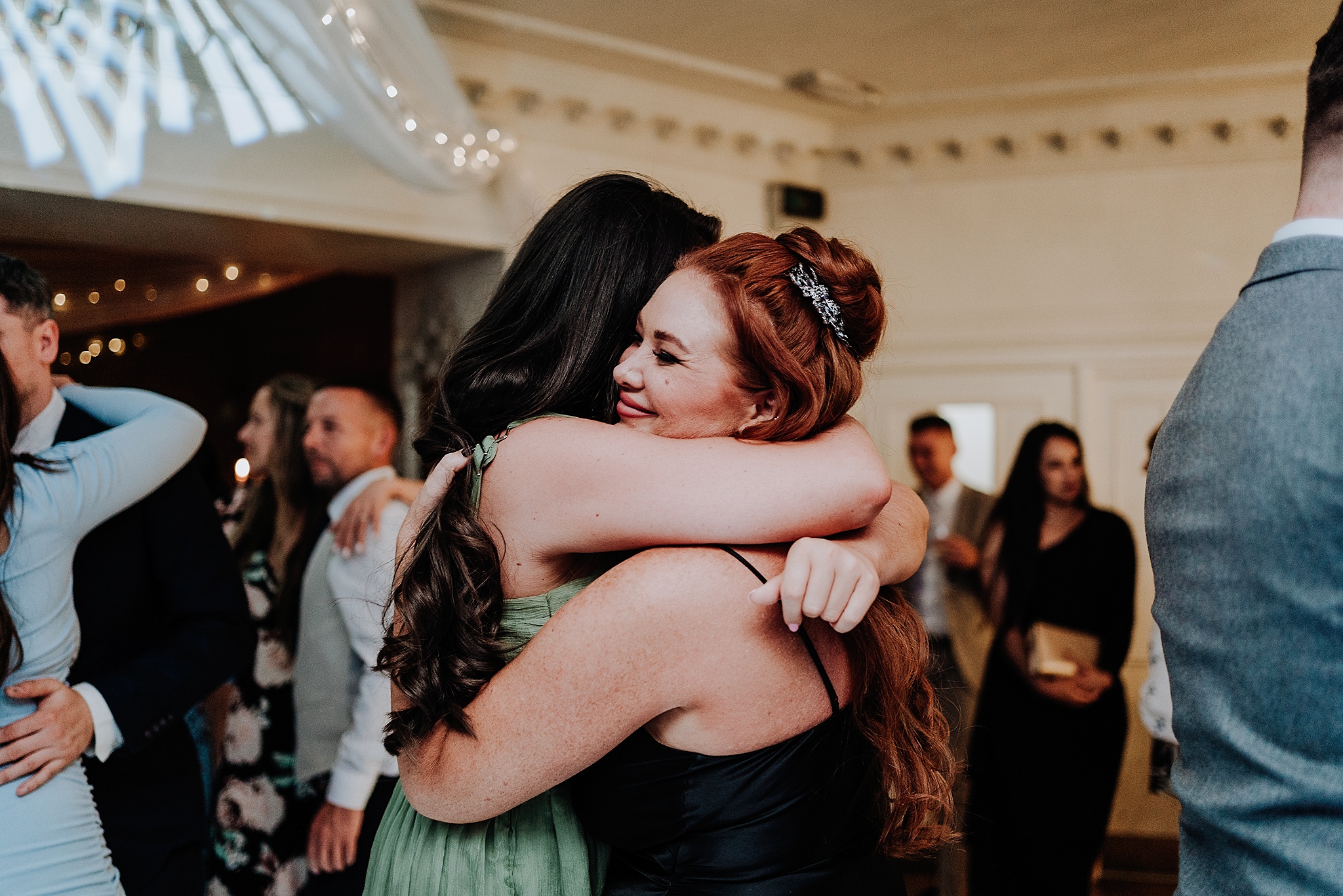 CHESHIRE-WEDDING-PHOTOGRAPHY-REBECCA-JAMES-EAVES-HALL-PHOTOGRAPHY-50