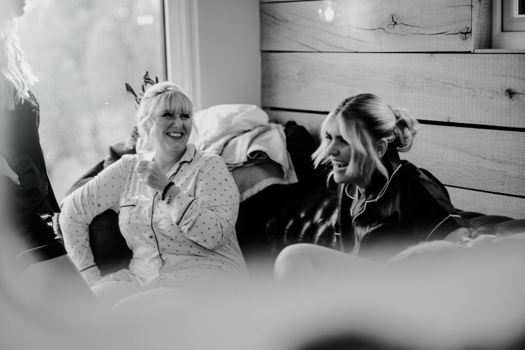 CHESHIRE-WEDDING-PHOTOGRAPHY-THE-OUTBARN-LUCY-JACK-2