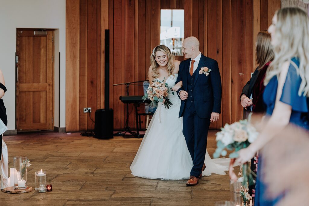CHESHIRE-WEDDING-PHOTOGRAPHY-THE-OUTBARN-LUCY-JACK-30