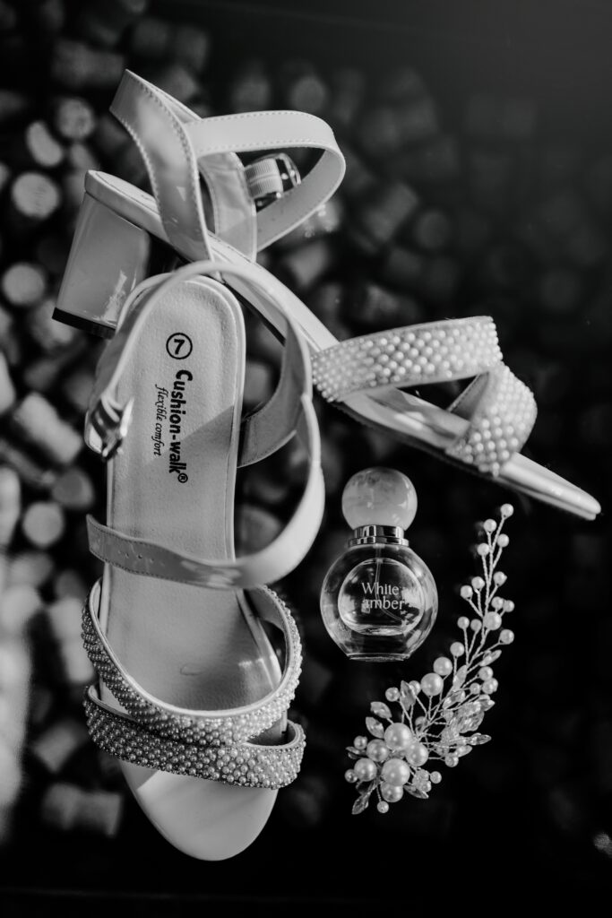 CHESHIRE-WEDDING-PHOTOGRAPHY-THE-OUTBARN-LUCY-JACK-4