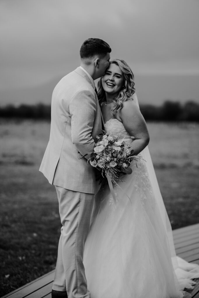 CHESHIRE-WEDDING-PHOTOGRAPHY-THE-OUTBARN-LUCY-JACK-51
