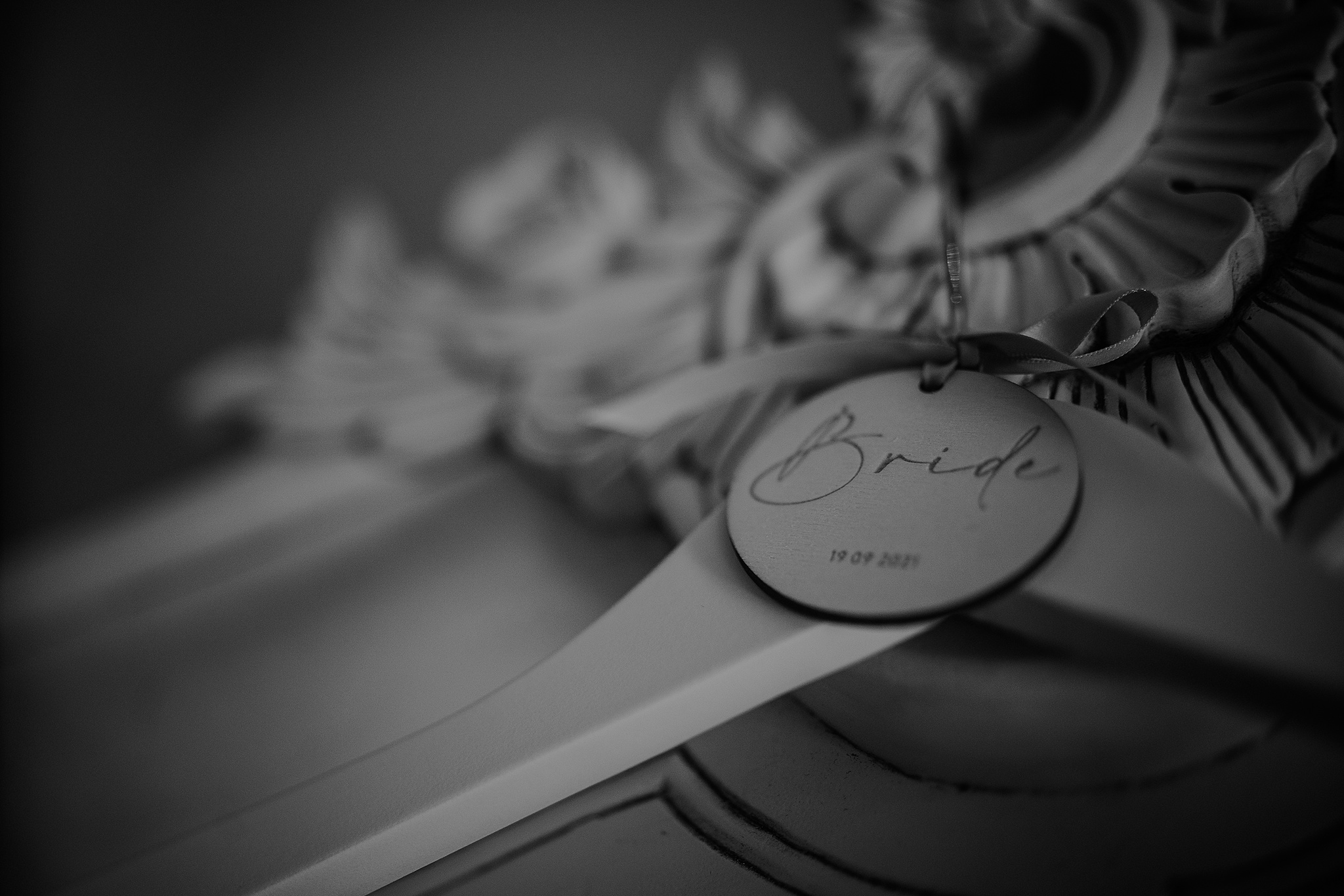 CHESHIRE-WEDDING-PHOTOGRAPHY-TIAH-PHILLIP-SANDHOLE-OAK-BARN-1