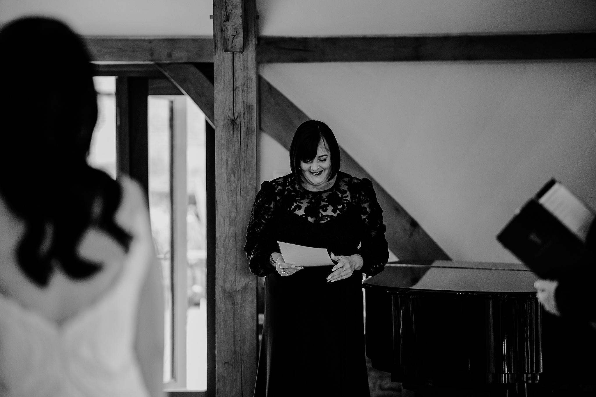 CHESHIRE-WEDDING-PHOTOGRAPHY-TIAH-PHILLIP-SANDHOLE-OAK-BARN-22
