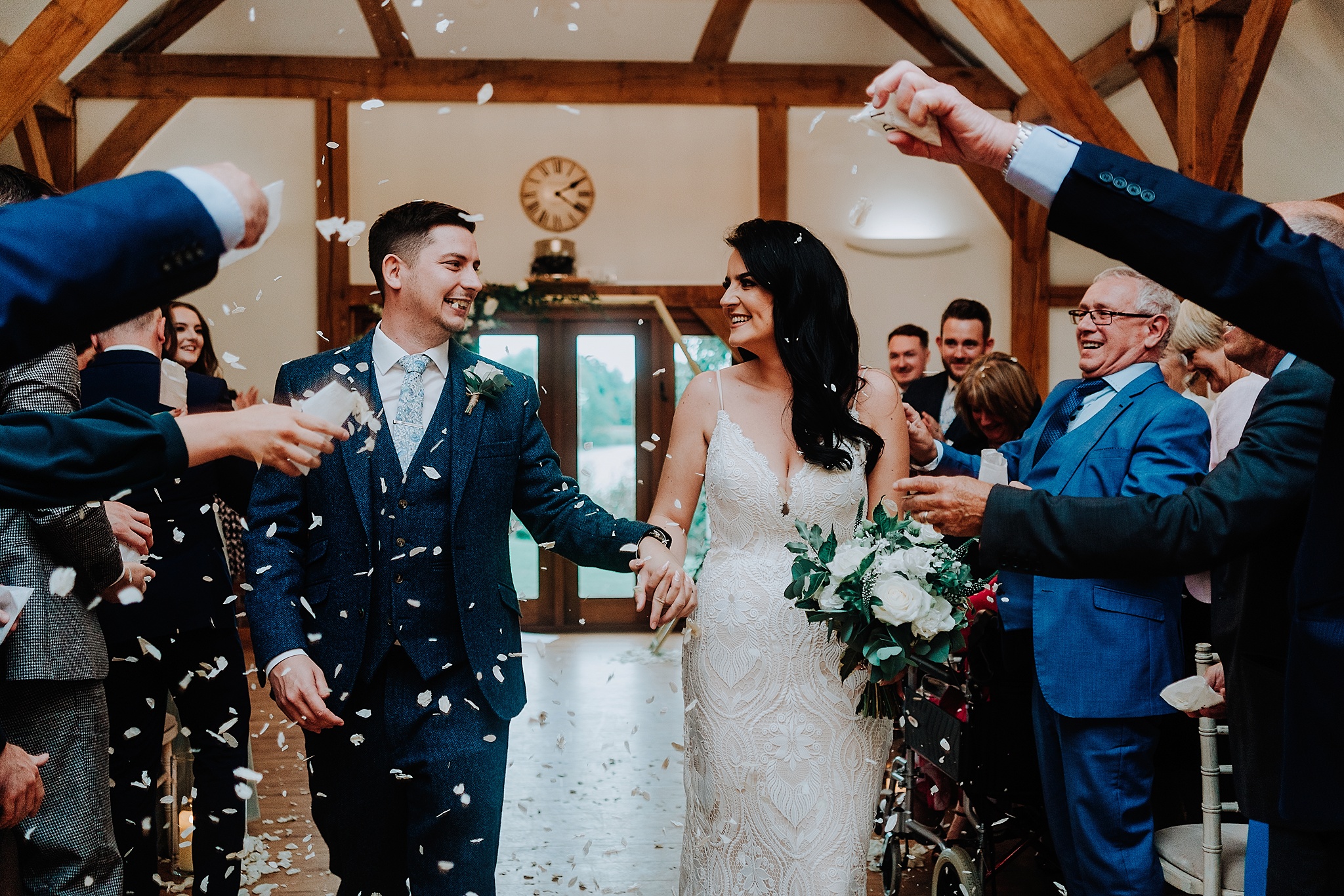 CHESHIRE-WEDDING-PHOTOGRAPHY-TIAH-PHILLIP-SANDHOLE-OAK-BARN-24
