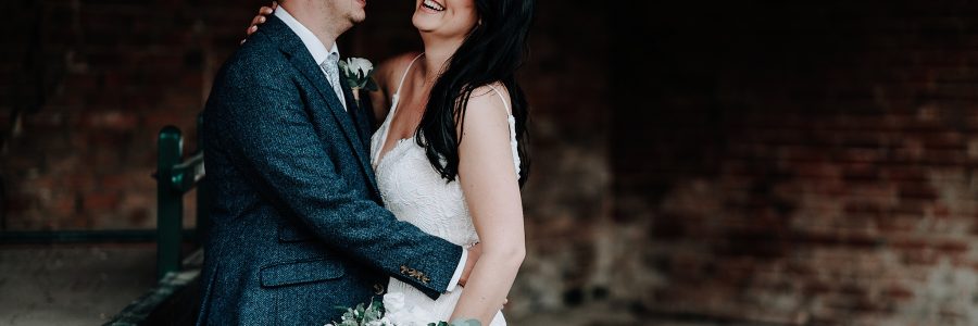 Tiah & Philip – A Gorgeous Sandhole Oak Barn Wedding