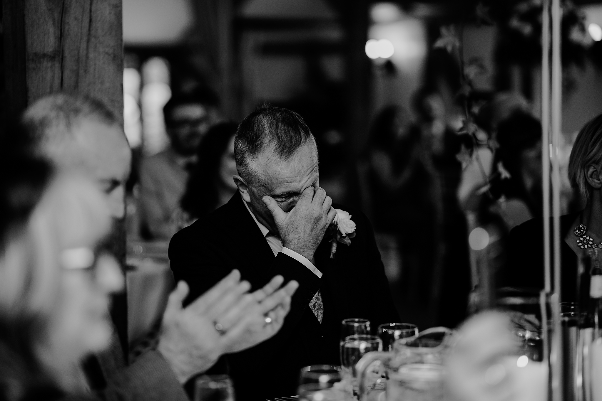 CHESHIRE-WEDDING-PHOTOGRAPHY-TIAH-PHILLIP-SANDHOLE-OAK-BARN-46